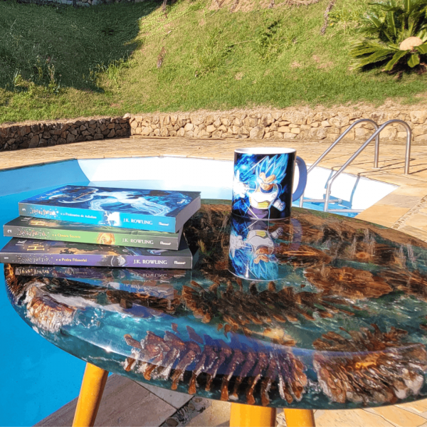 Resina Epoxi Plus 8000 Transparente Para Altas Espessuras Com Proteção UV Com Endurecedor (1,300 Kg)